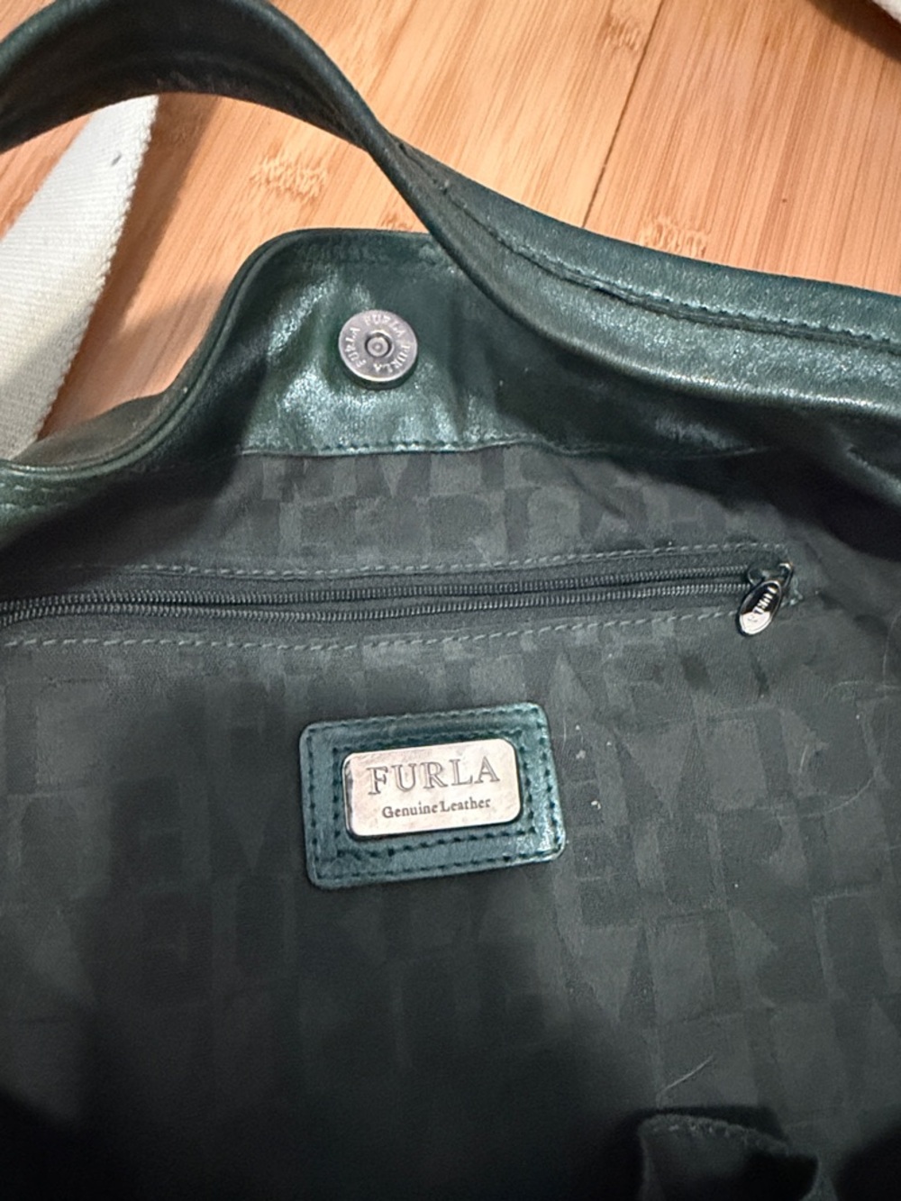 Vintage Furla Green Leather Purse - Picture 2 of 9
